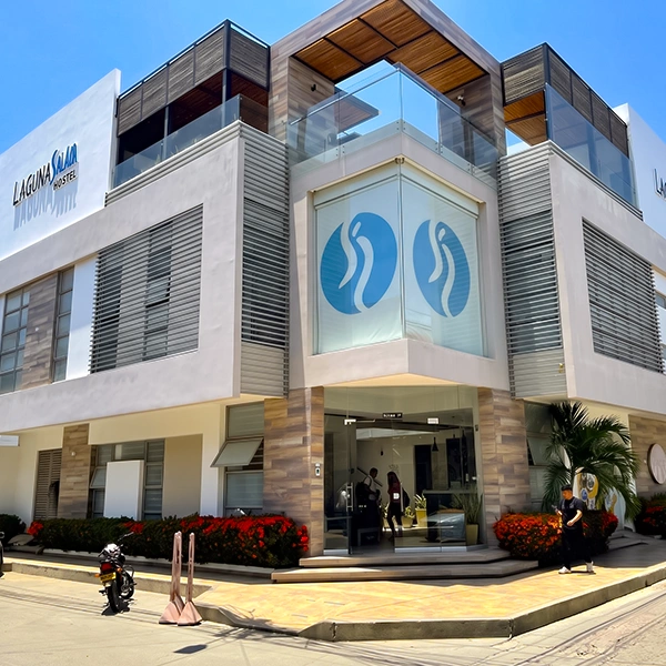 hostal laguna sala